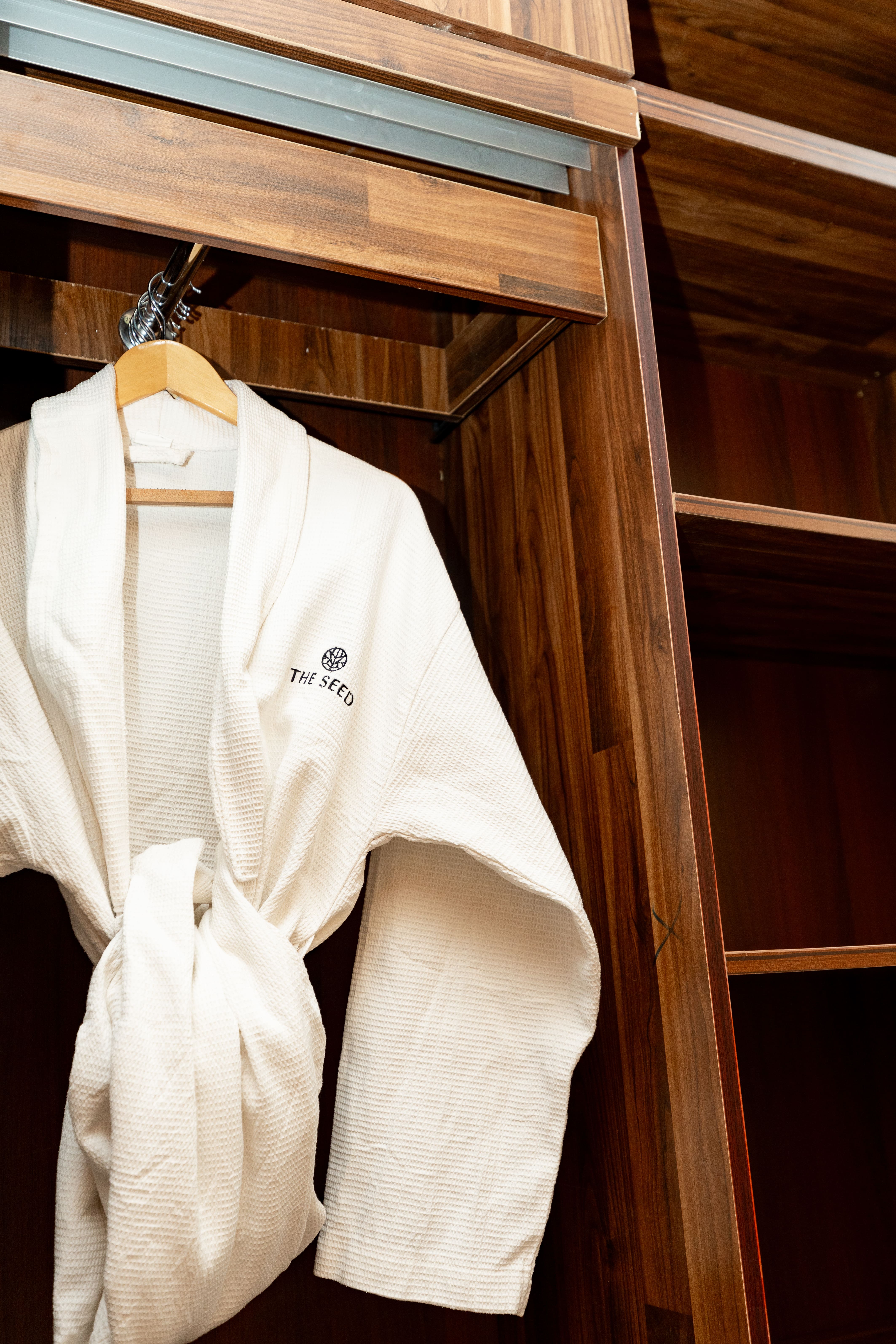 sample amenities in executive kai seed room