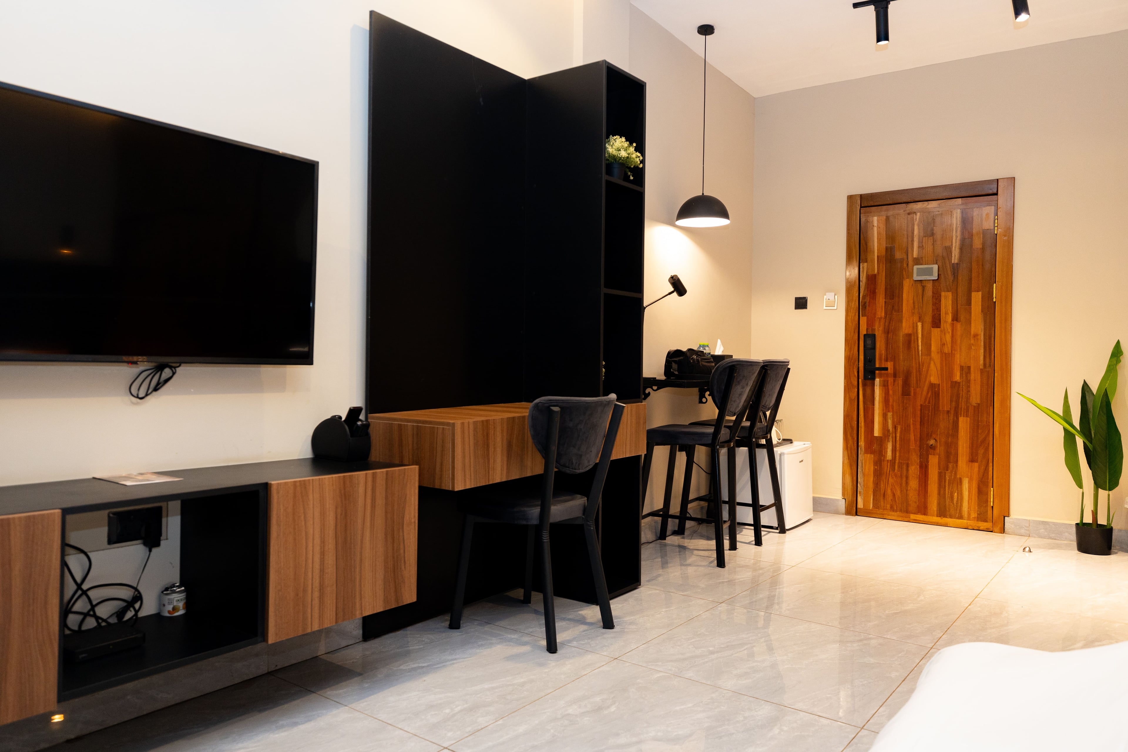 superior seed sitting room