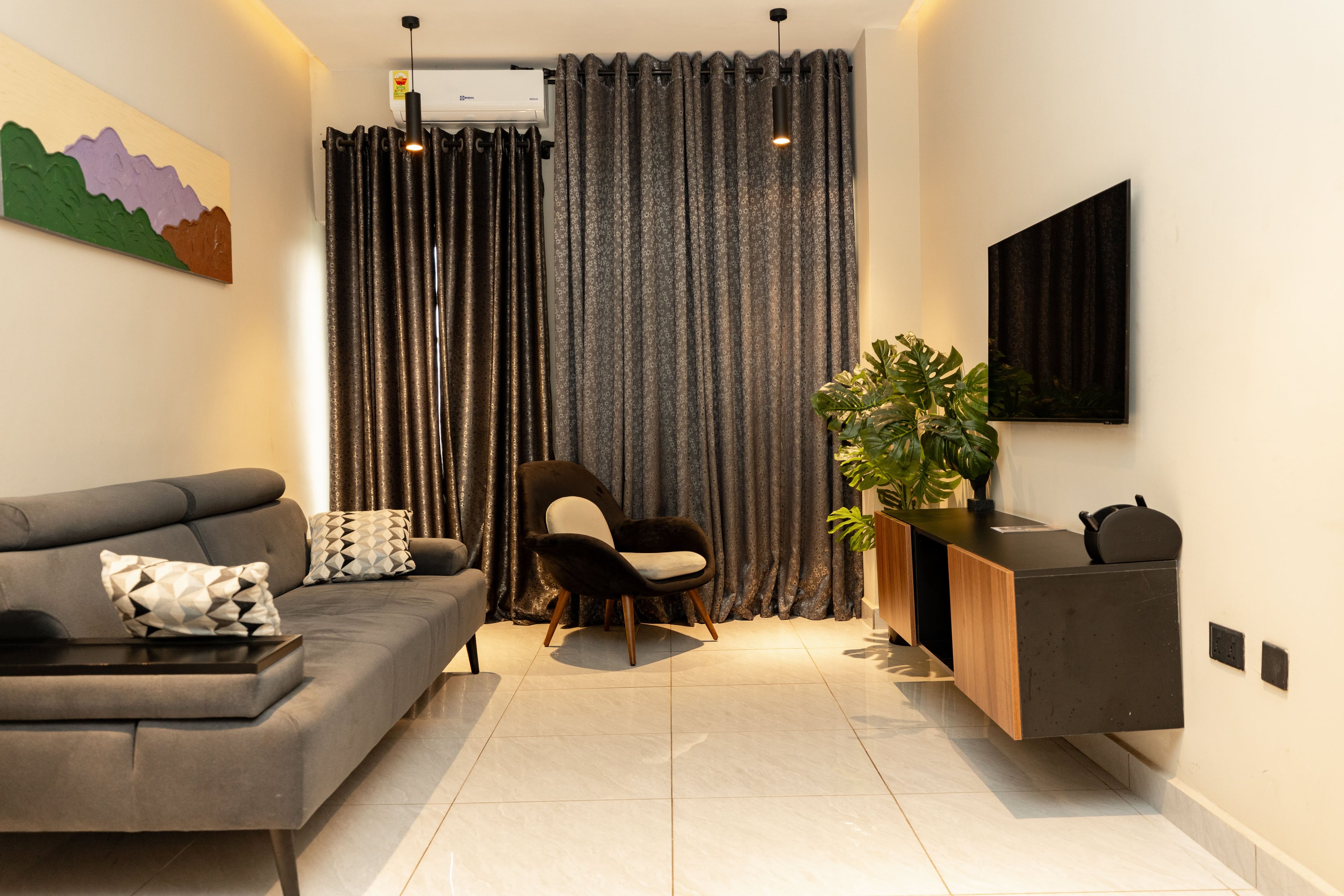 amenities in luxury seed room